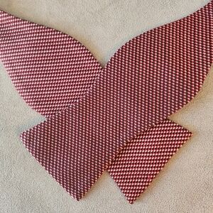 Cremieux bow tie men's red polka dot 100%silk self formal prom wedding new $35